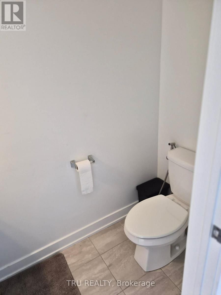 2037 ALLEGRINI TERRACE Image 19