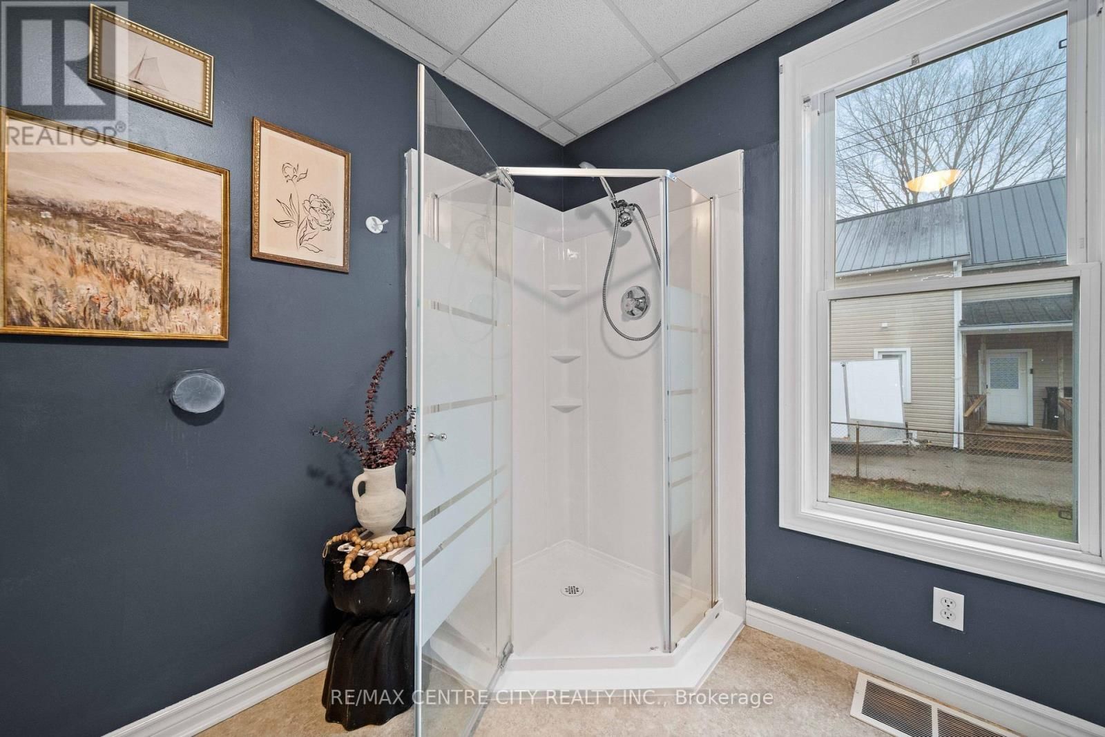 65 KING STREET Image 22