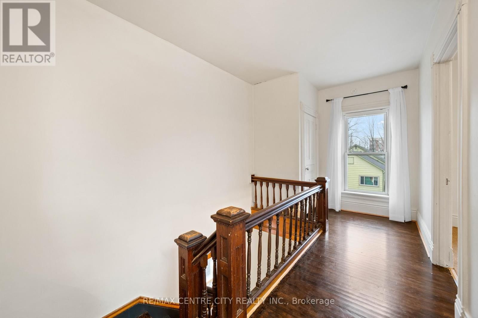 65 KING STREET Image 25