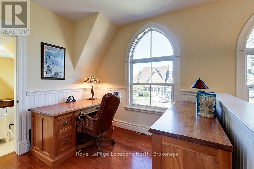 202 SNOWBRIDGE WAY Image 17