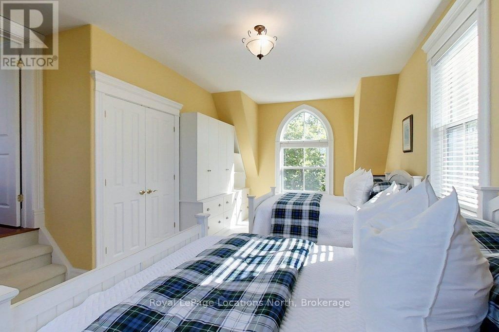 202 SNOWBRIDGE WAY Image 23