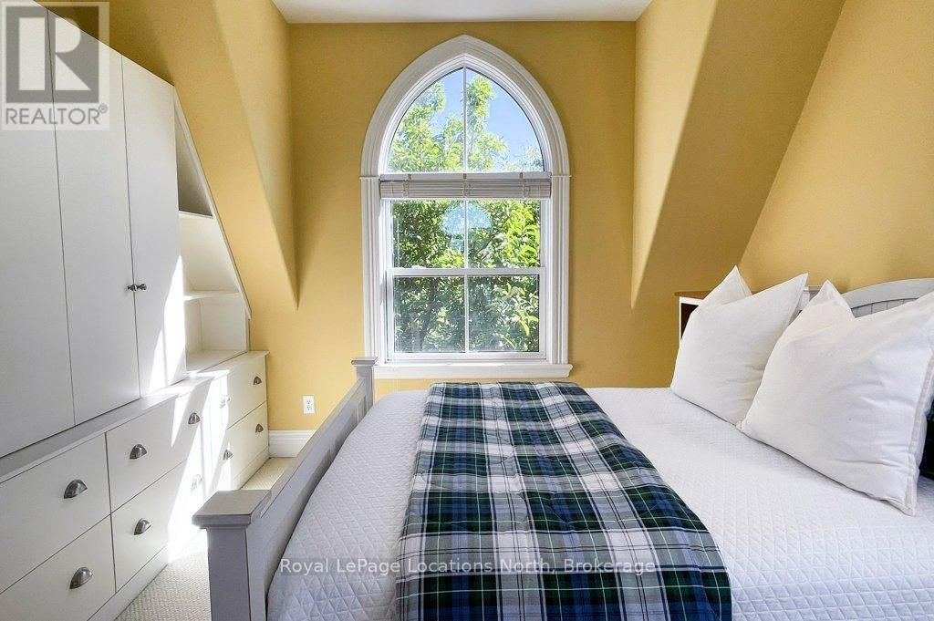 202 SNOWBRIDGE WAY Image 24