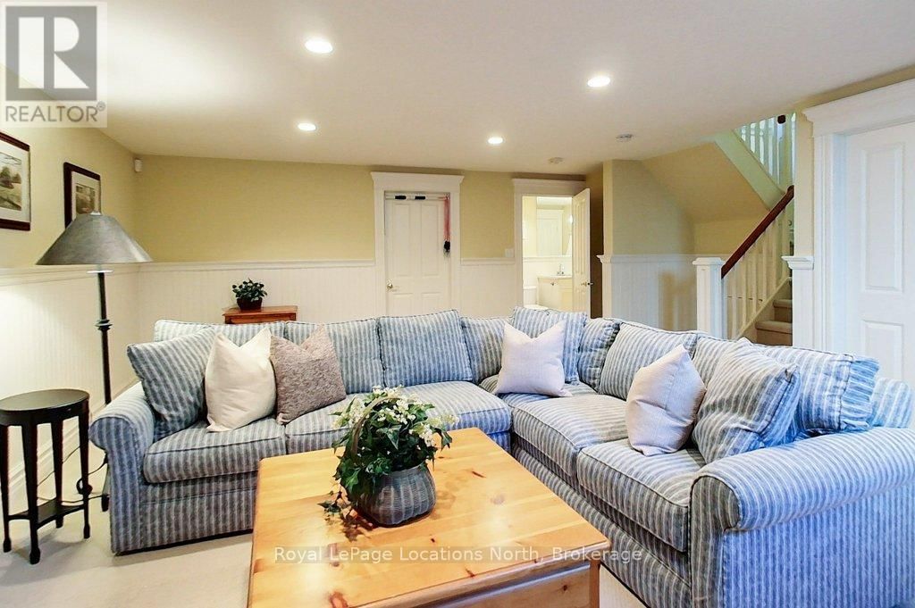 202 SNOWBRIDGE WAY Image 26