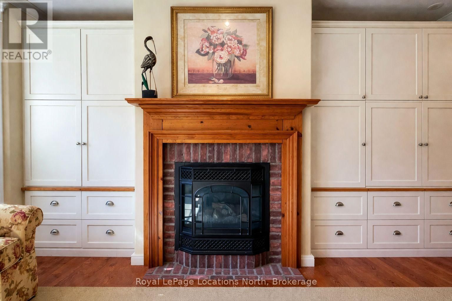 202 SNOWBRIDGE WAY Image 9