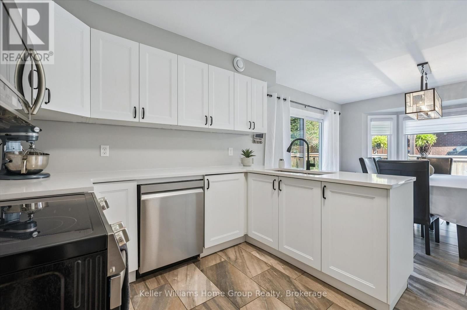 284 COLBORNE STREET Image 14