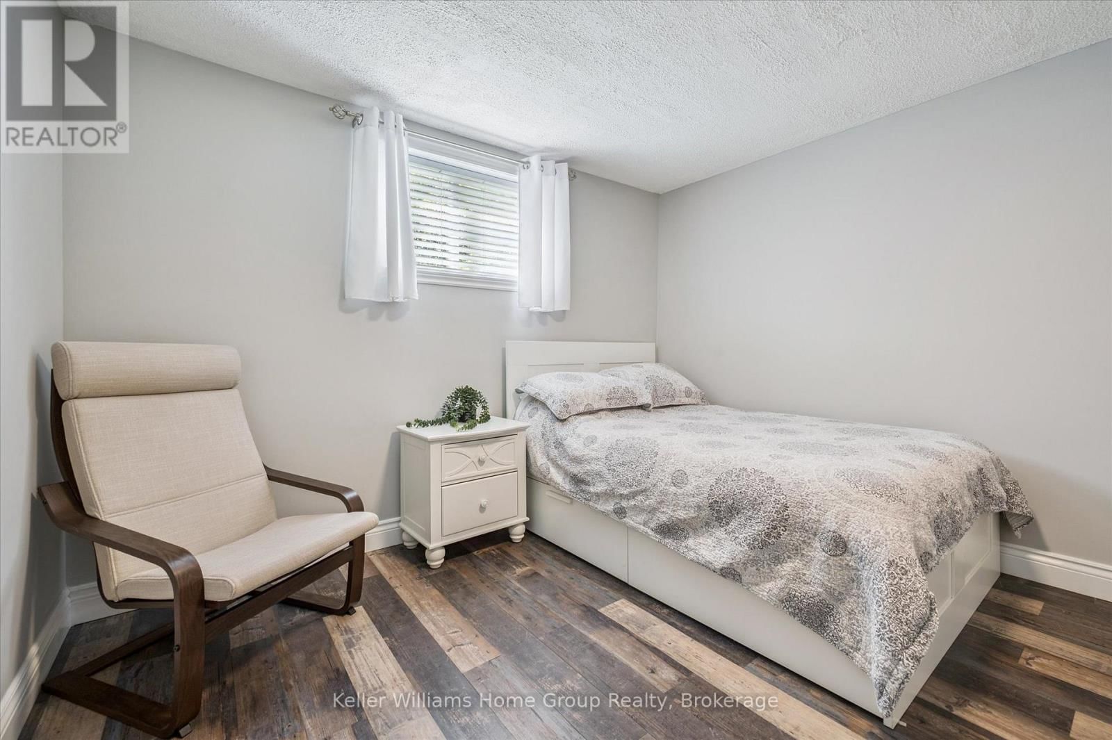 284 COLBORNE STREET Image 32