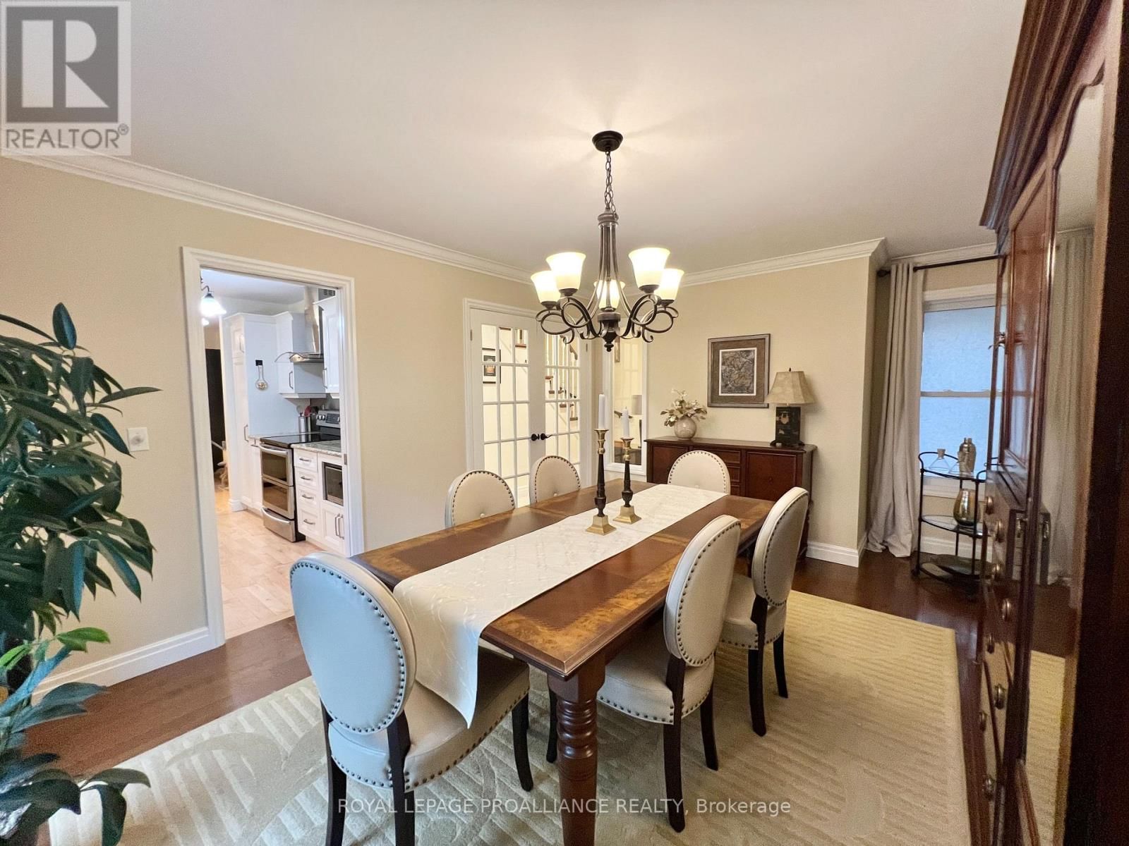 20 GEORGIAN COURT Image 10