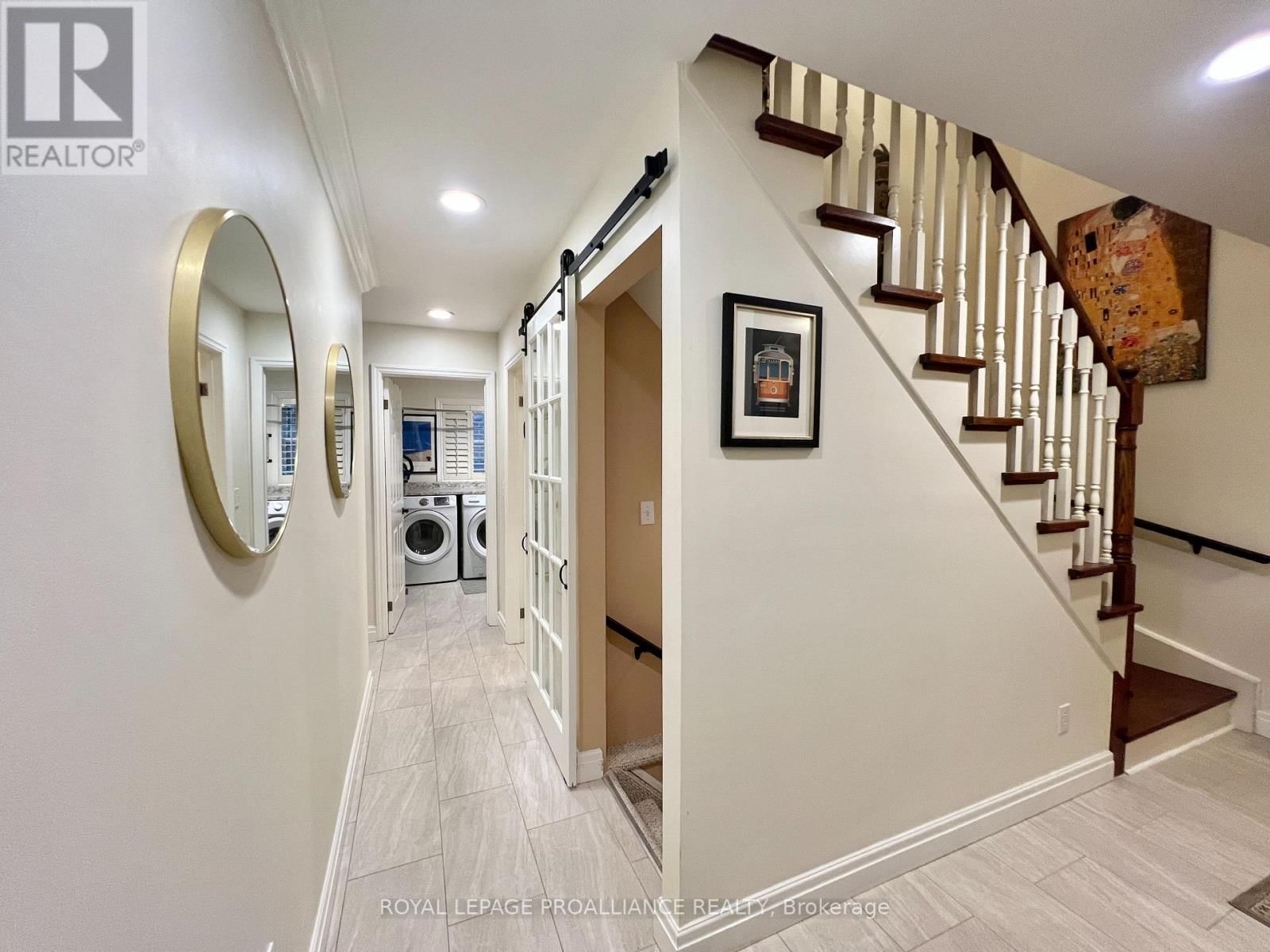 20 GEORGIAN COURT Image 11