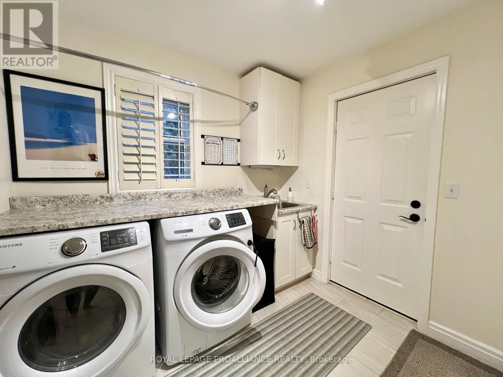 20 GEORGIAN COURT Image 13