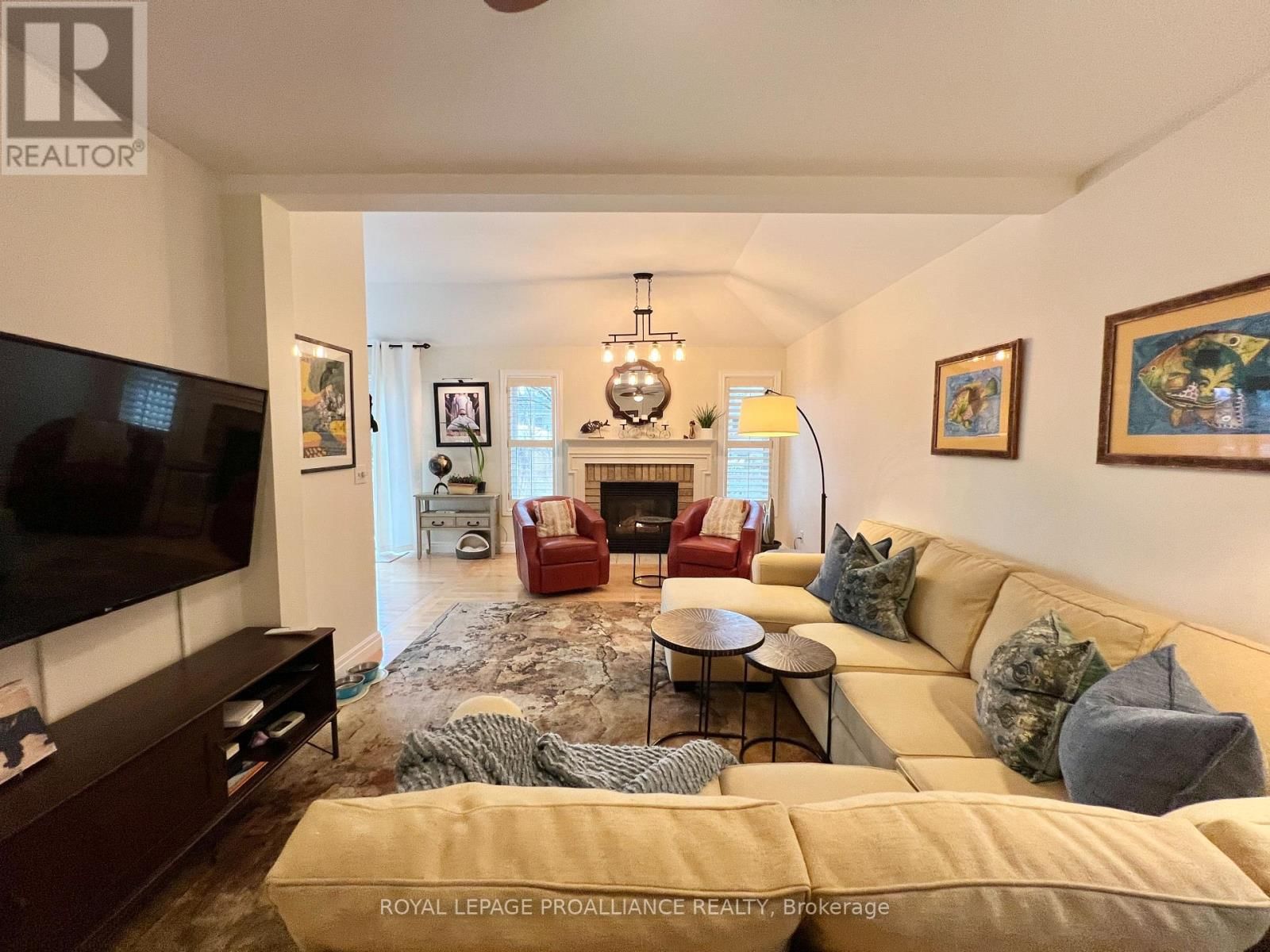 20 GEORGIAN COURT Image 15