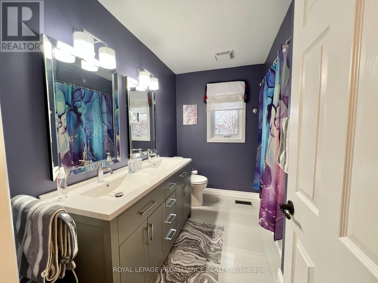 20 GEORGIAN COURT Image 22