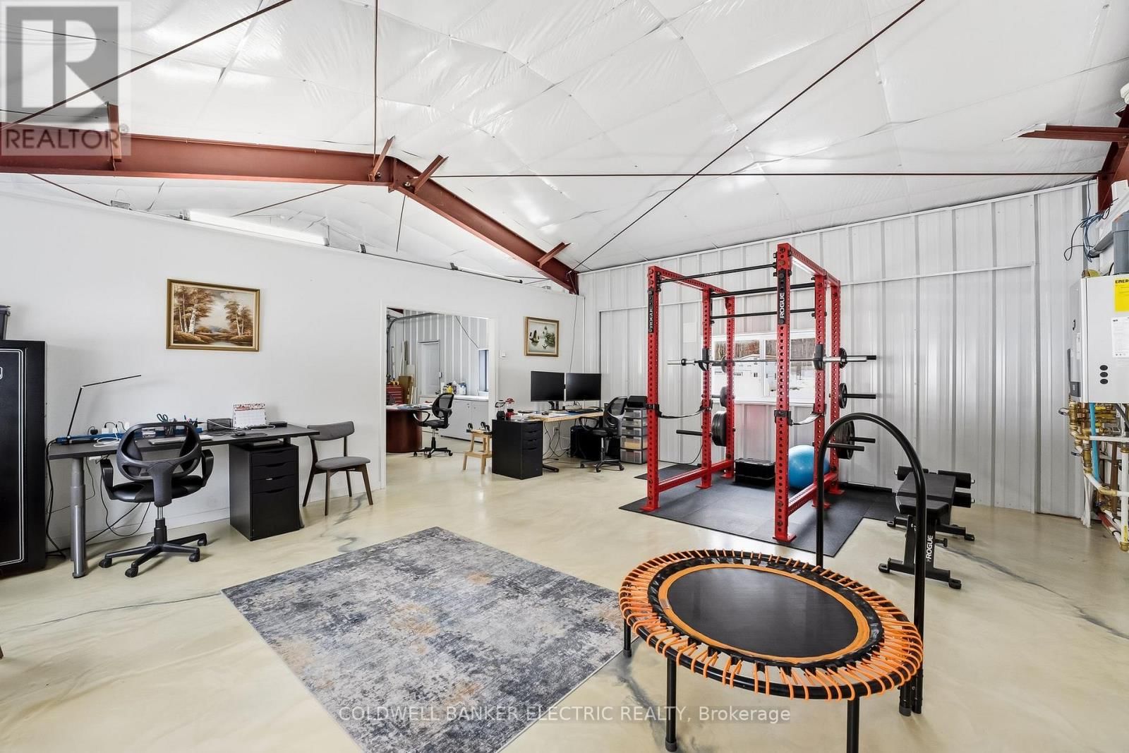 1211 GELERT ROAD Image 33