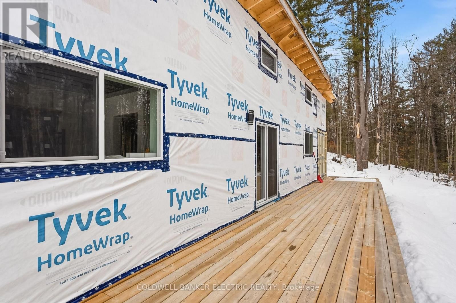 1211 GELERT ROAD Image 40