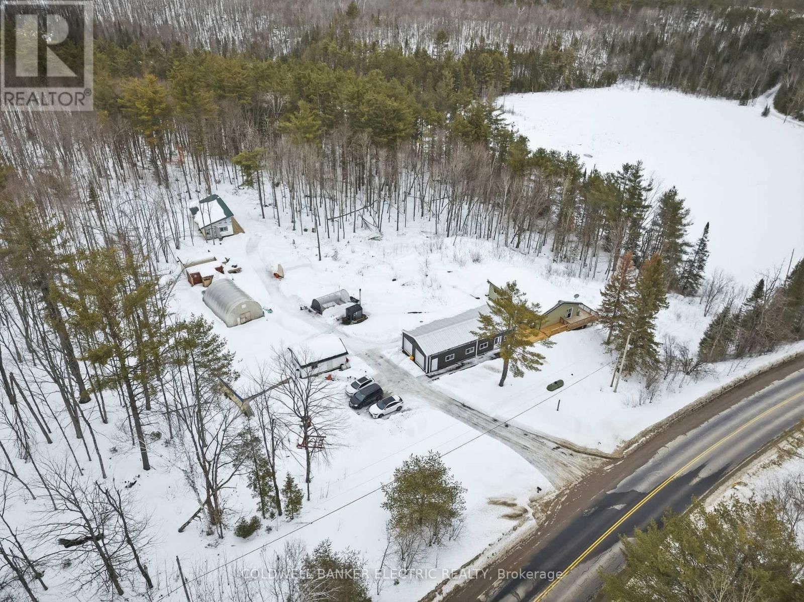 1211 GELERT ROAD Image 43