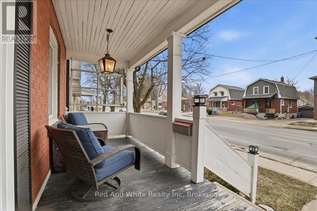 608 ONTARIO STREET Image 29