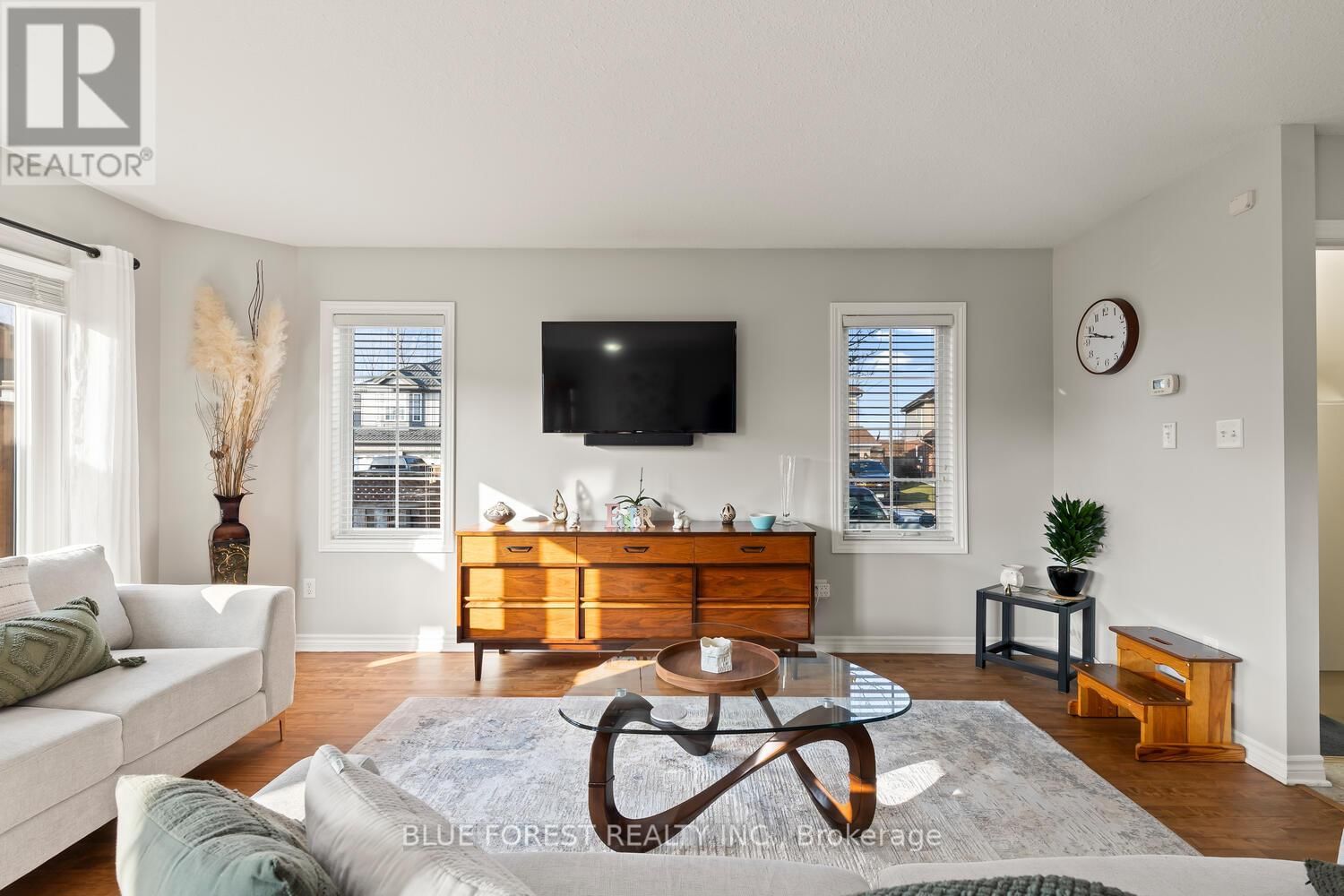 696 FIELDGATE CIRCLE Image 11