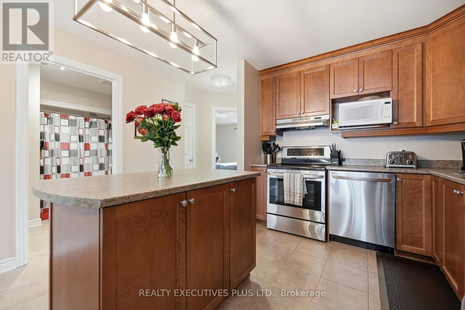 703 - 200 ELIOT STREET Image 13