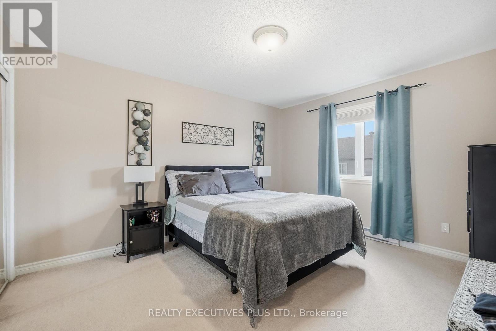 703 - 200 ELIOT STREET Image 16