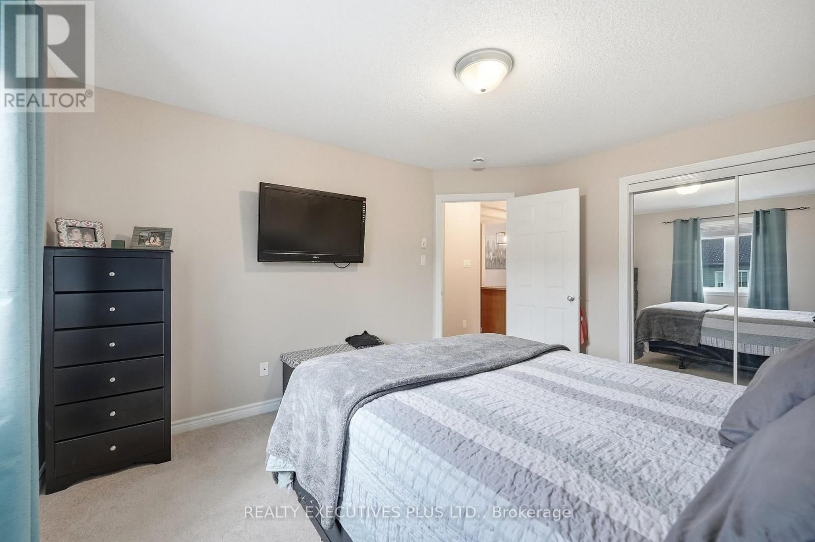 703 - 200 ELIOT STREET Image 17