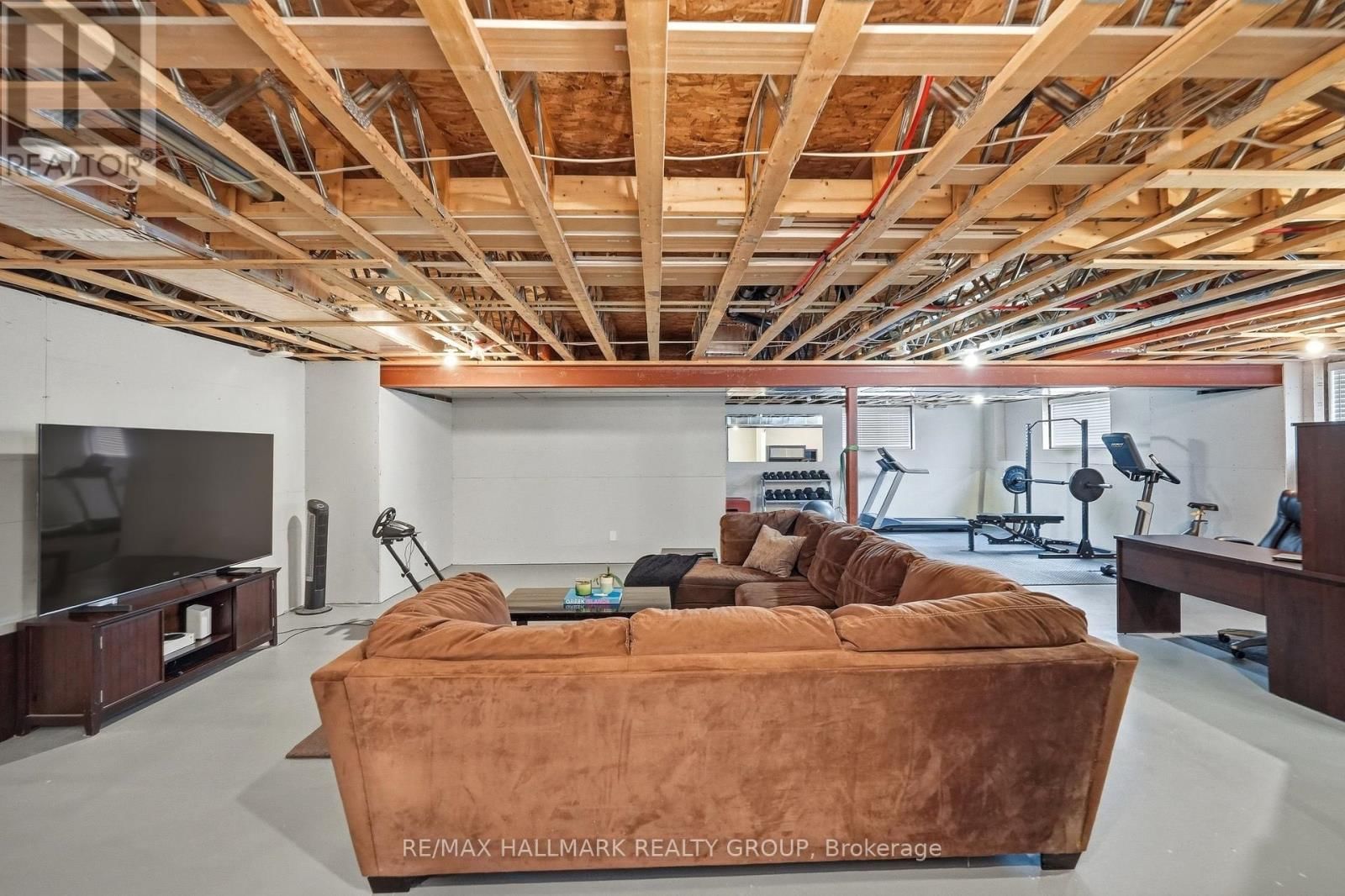 21 MAXIME COURT Image 24