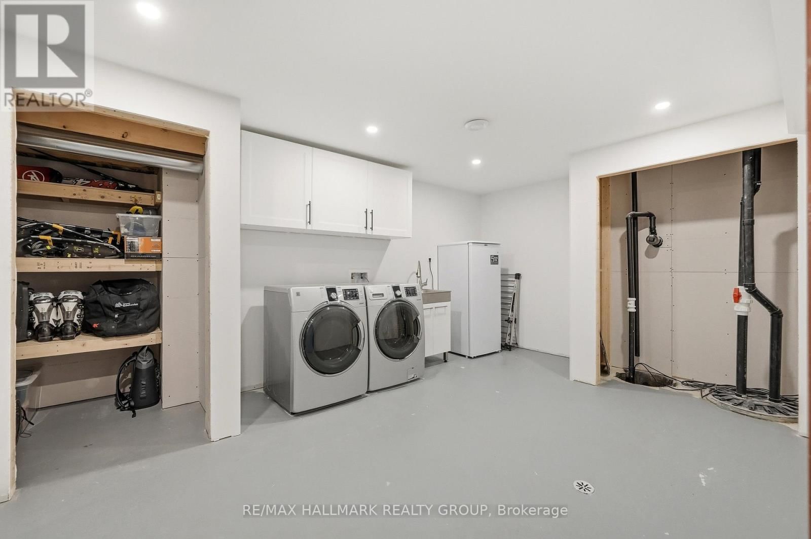 21 MAXIME COURT Image 28