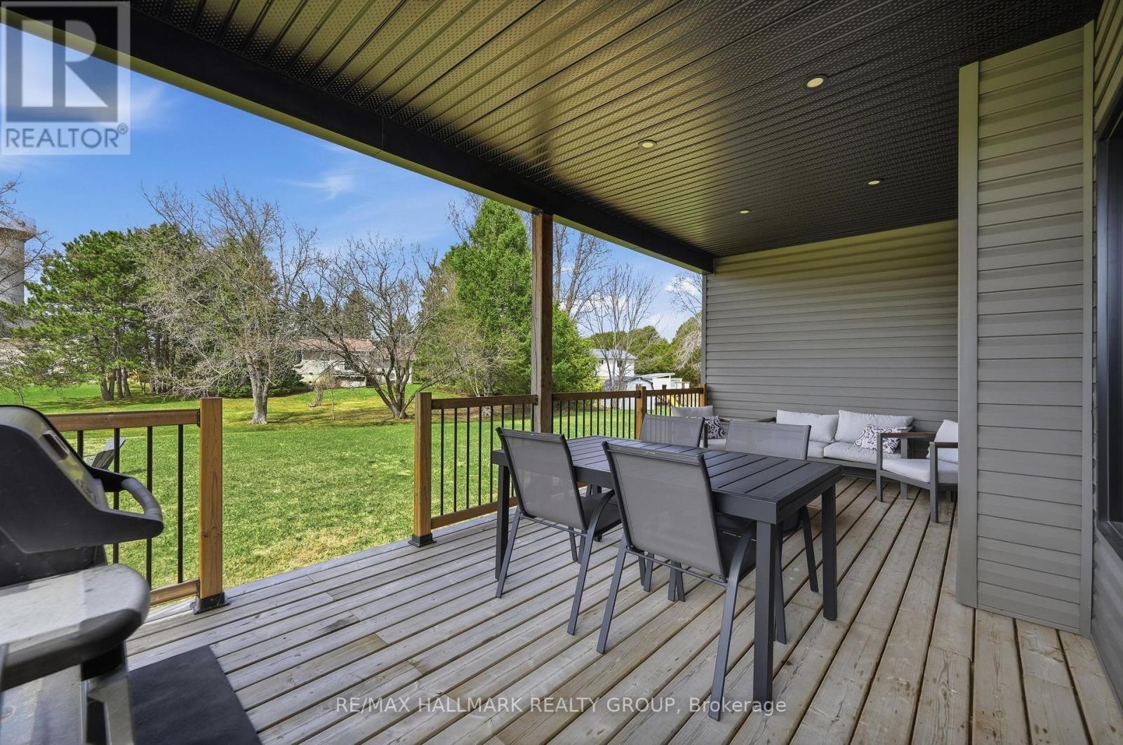 21 MAXIME COURT Image 31