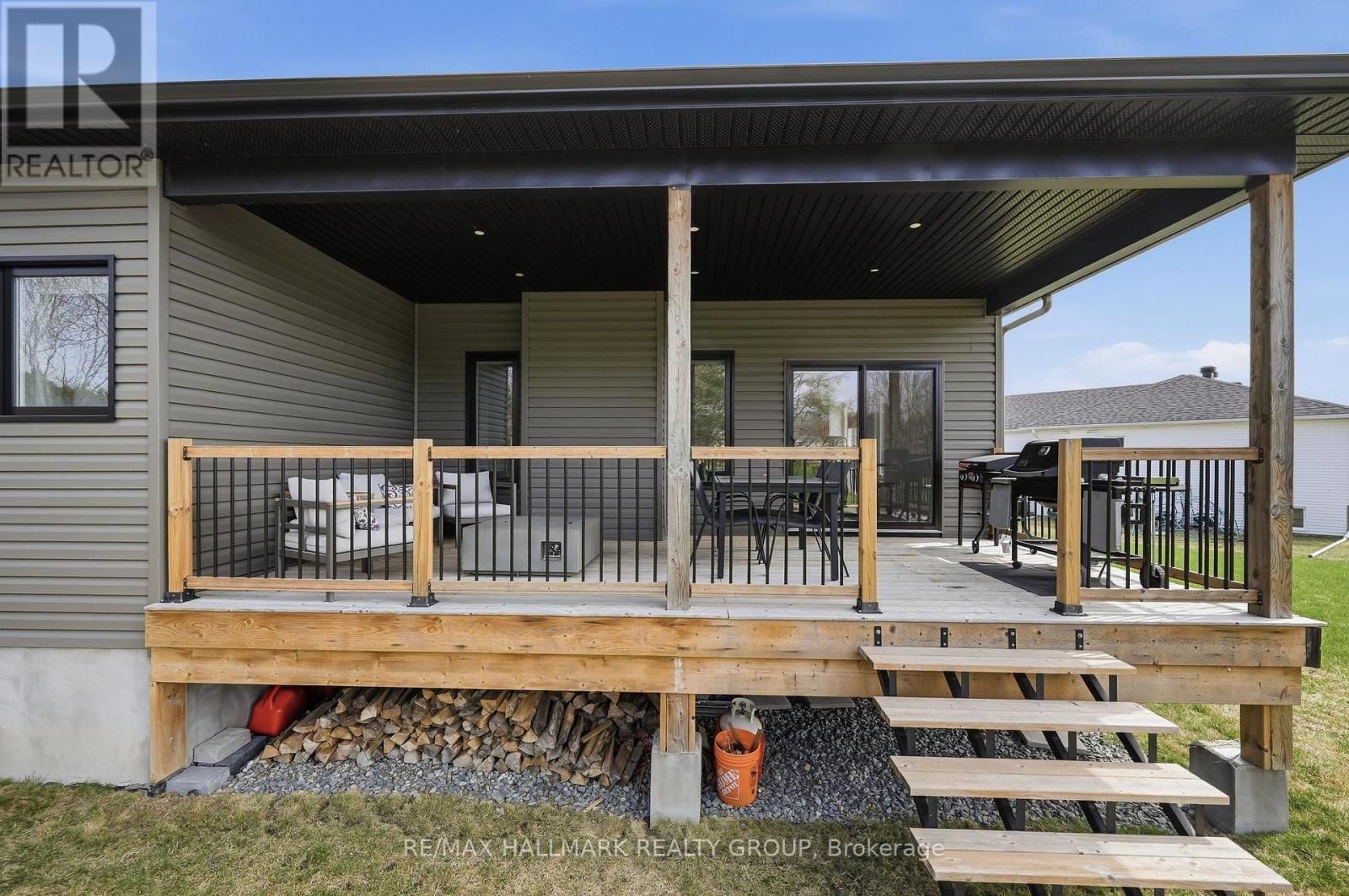 21 MAXIME COURT Image 33