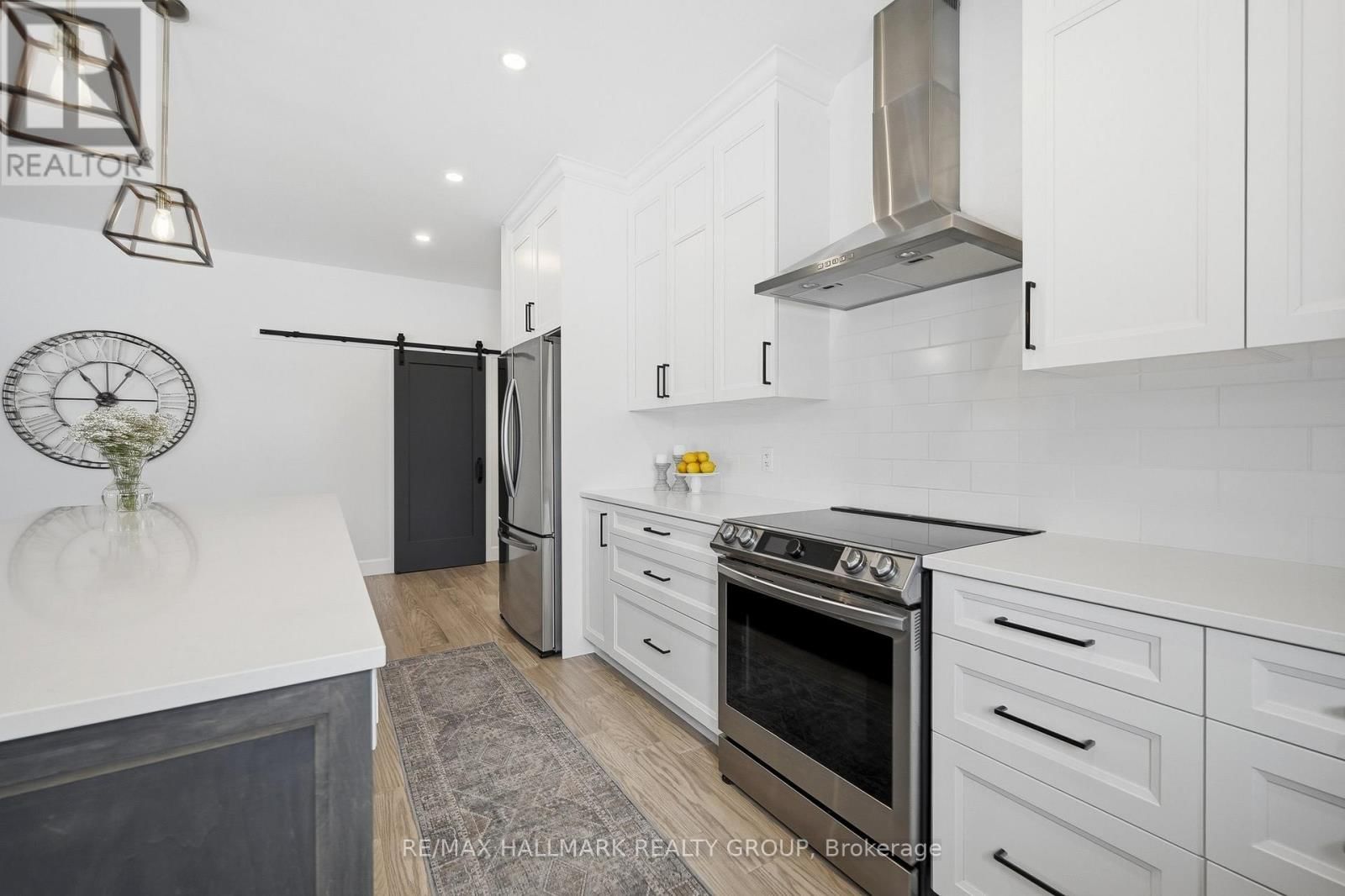 21 MAXIME COURT Image 6