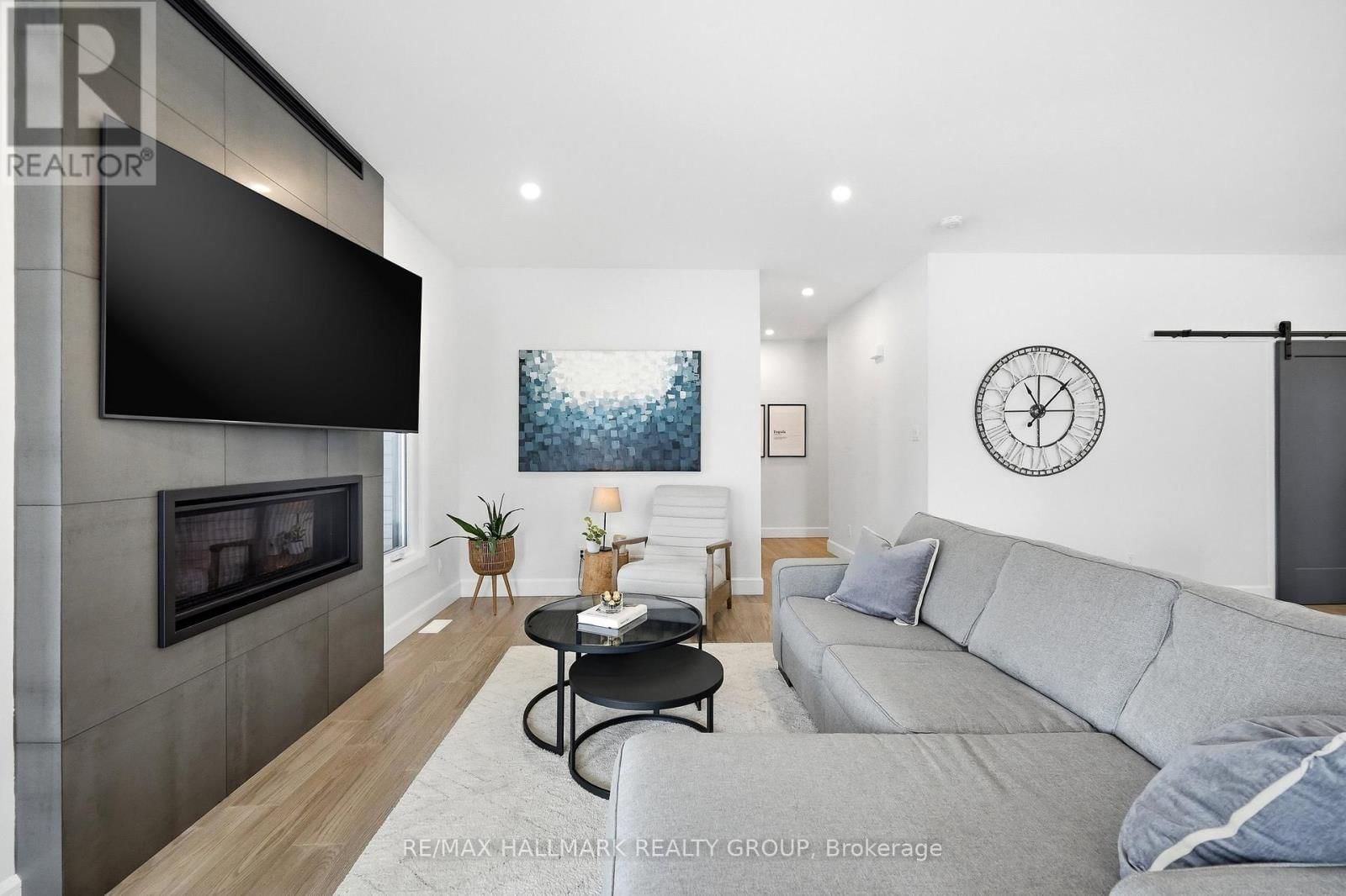 21 MAXIME COURT Image 9