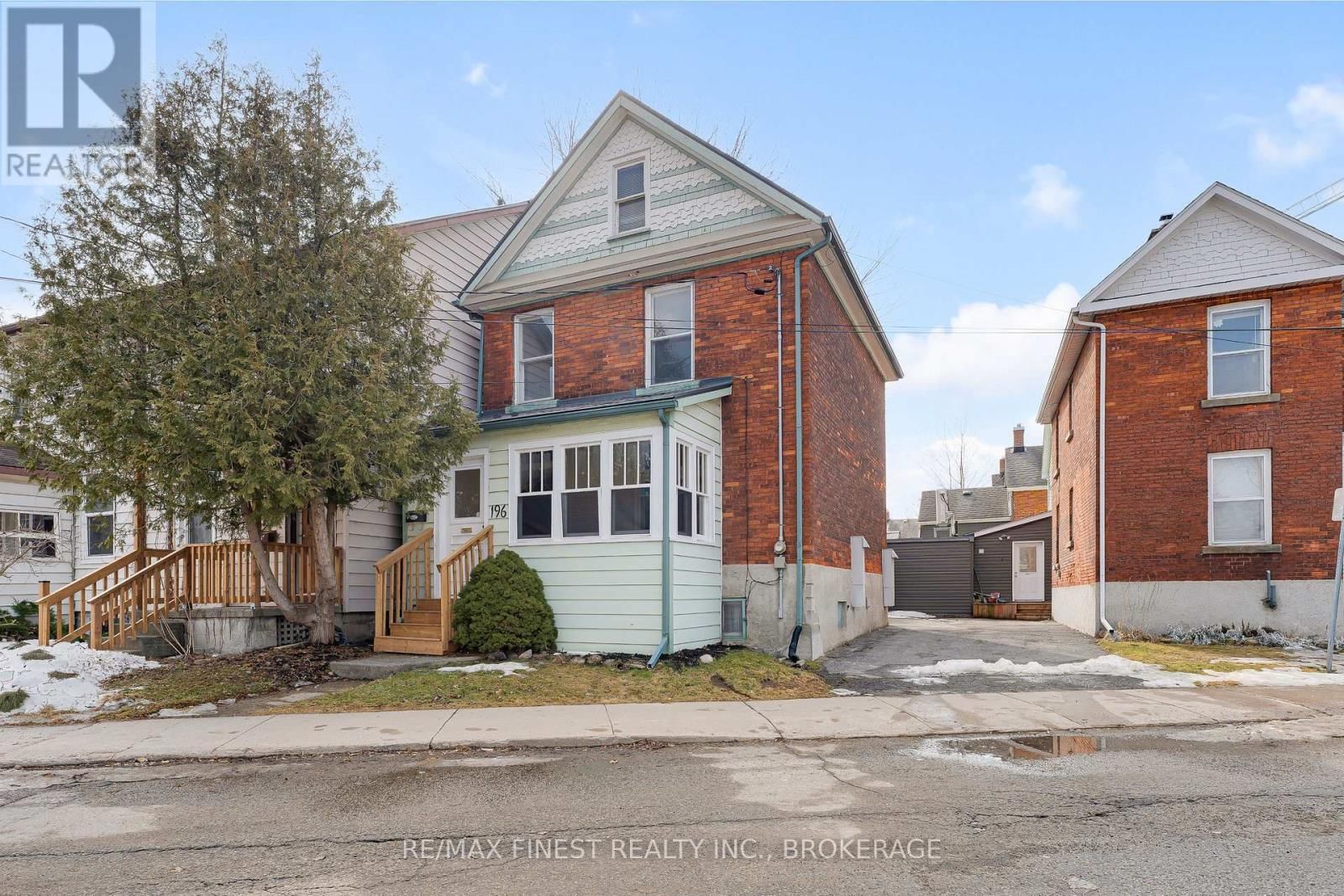 196 ORDNANCE STREET Image 2