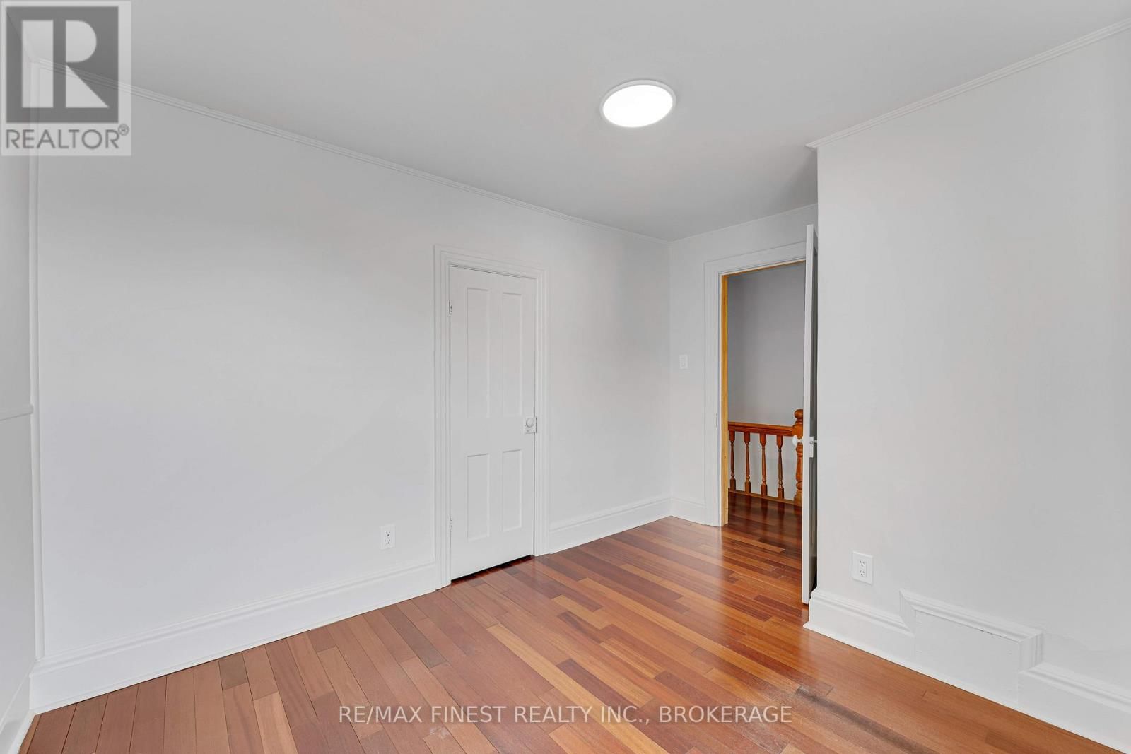 196 ORDNANCE STREET Image 30