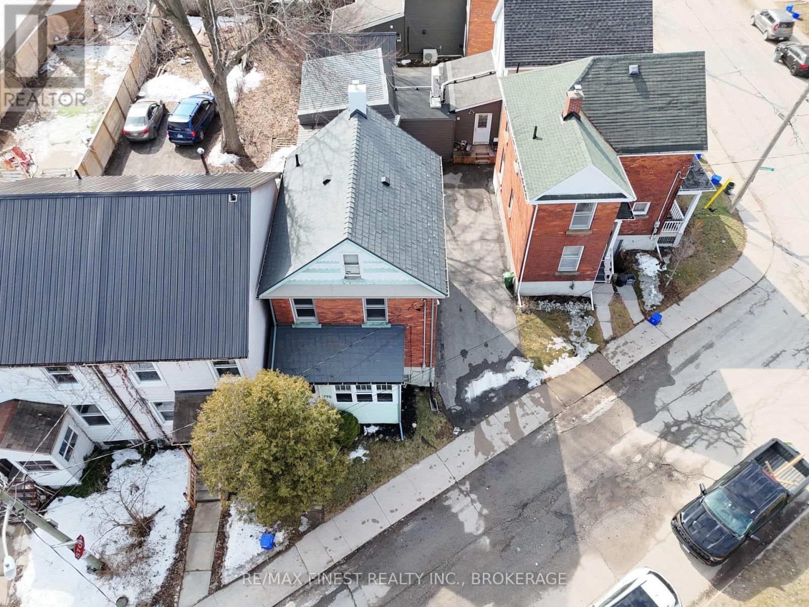 196 ORDNANCE STREET Image 42