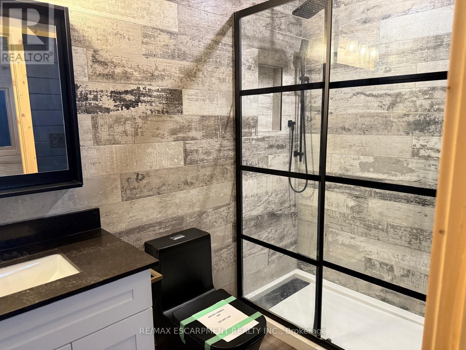 33 LAIRD DRIVE Image 15