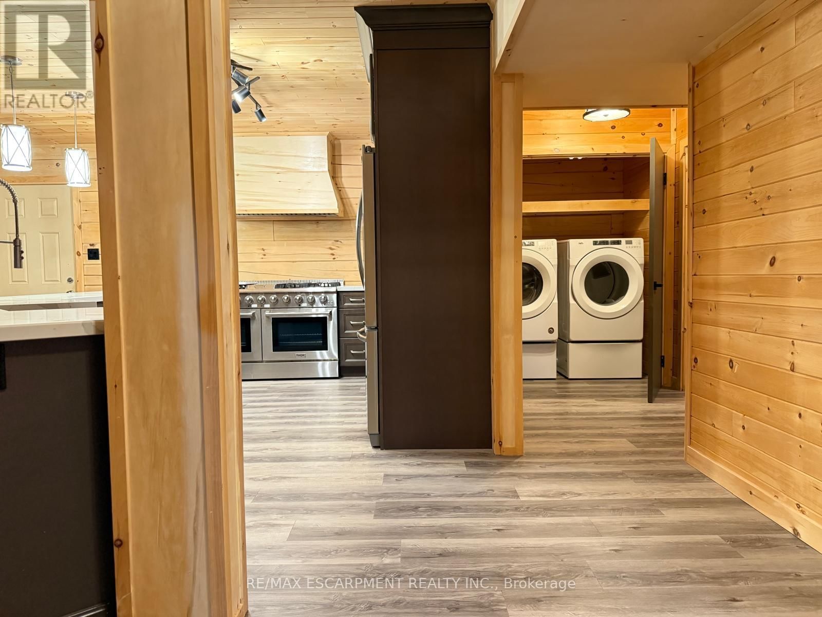 33 LAIRD DRIVE Image 16