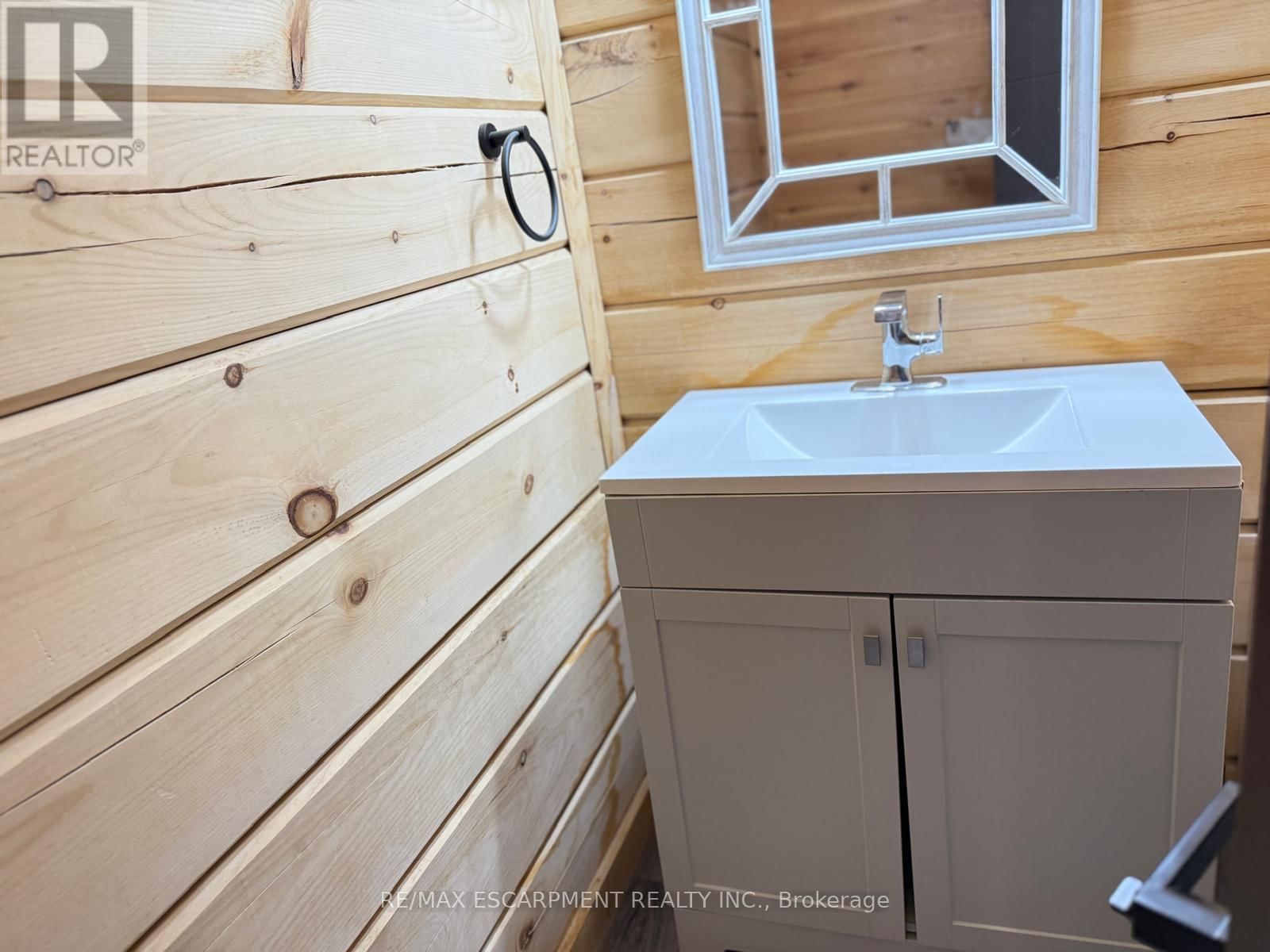 33 LAIRD DRIVE Image 18