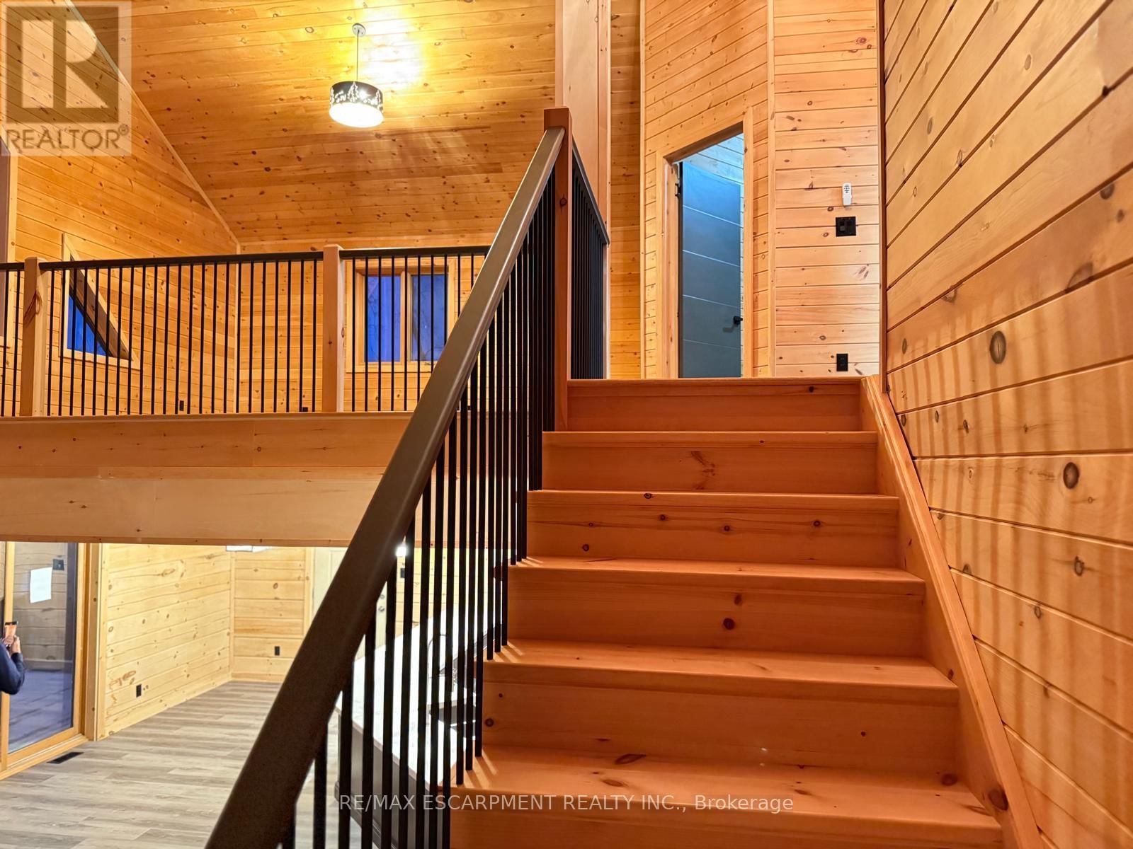 33 LAIRD DRIVE Image 20