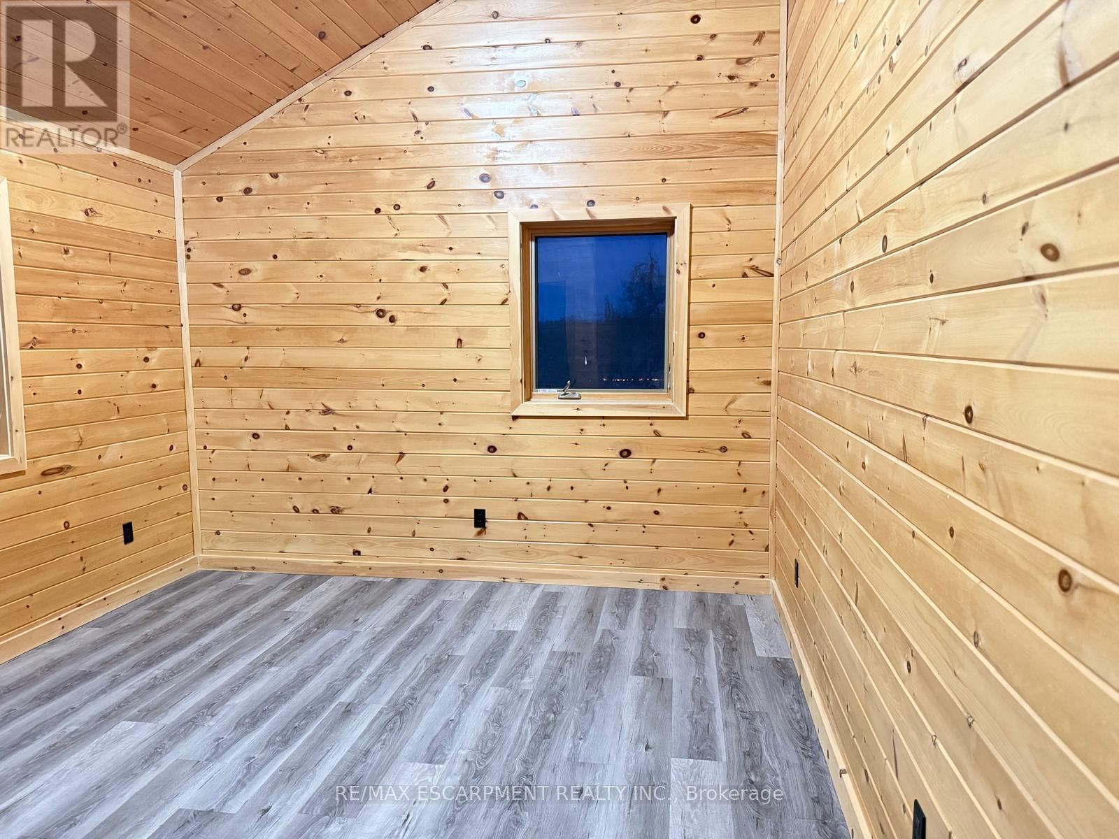 33 LAIRD DRIVE Image 29