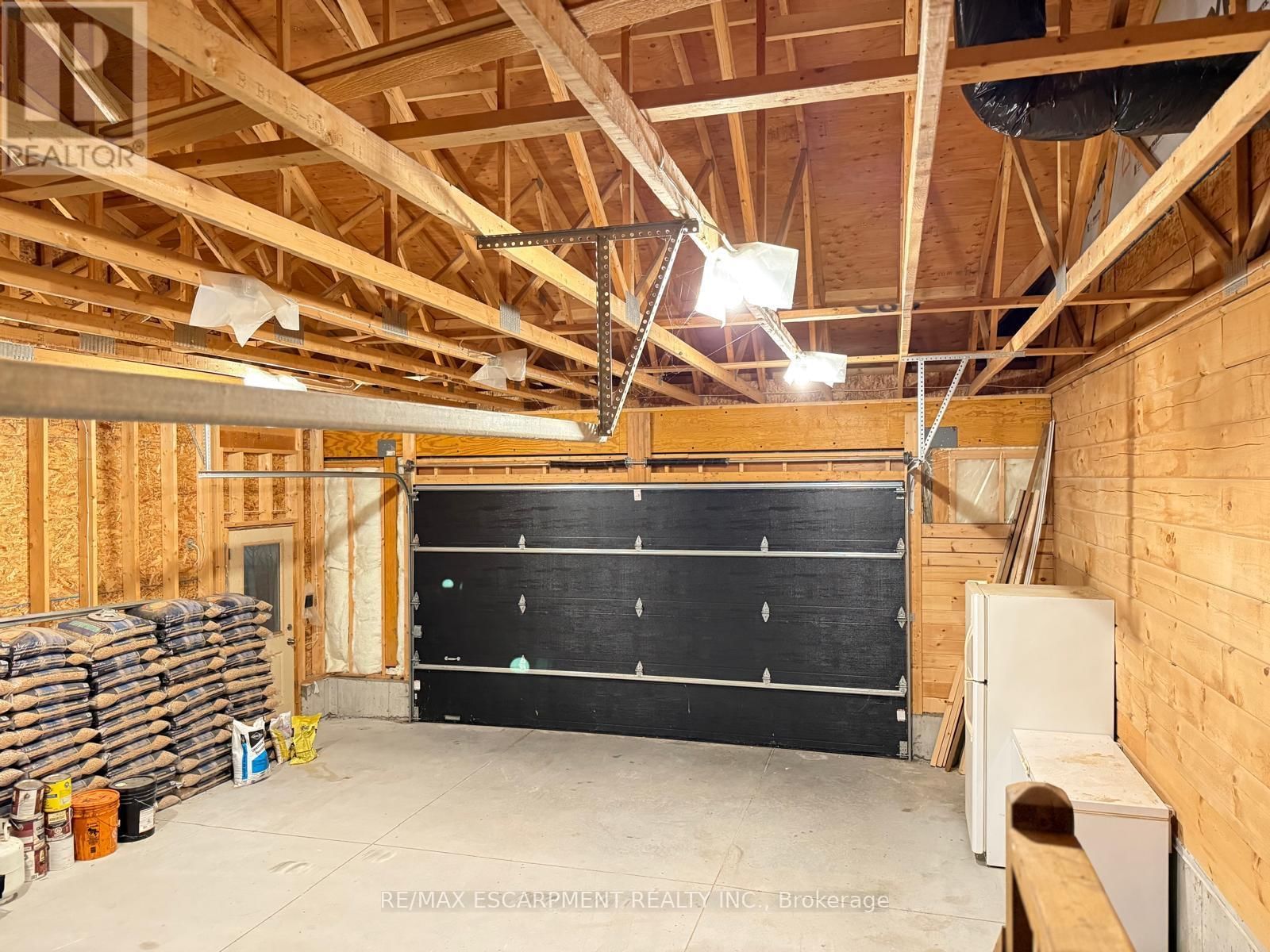 33 LAIRD DRIVE Image 35