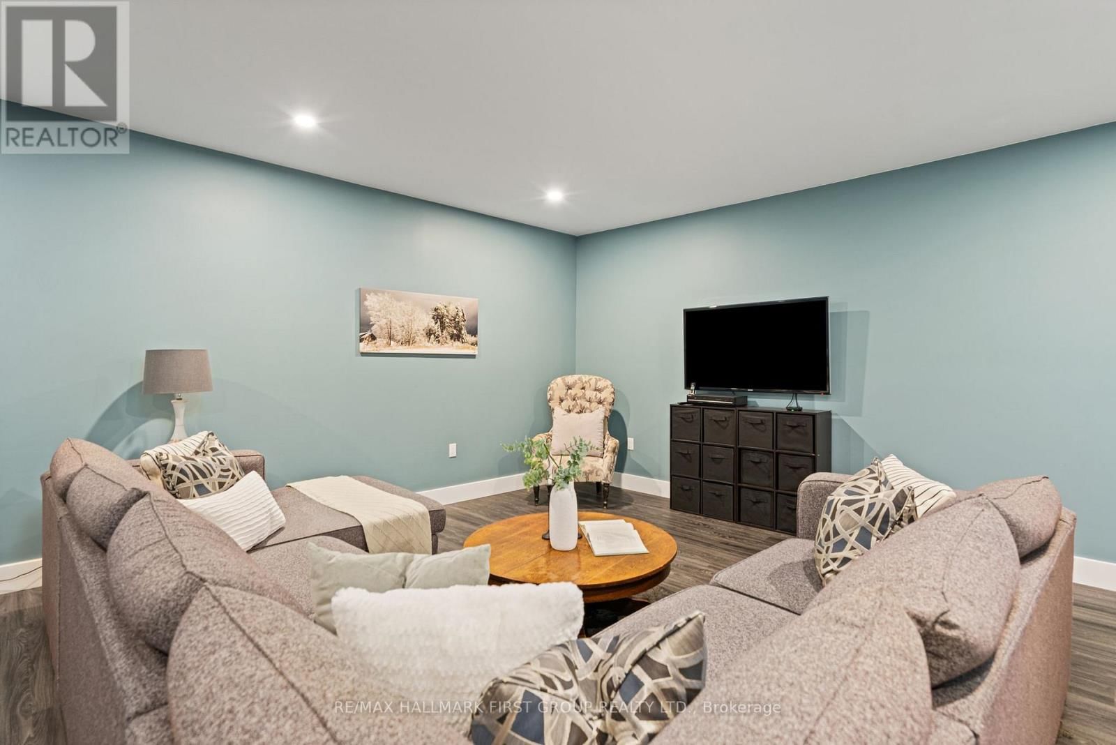 43 TREMAINE TERRACE Image 36