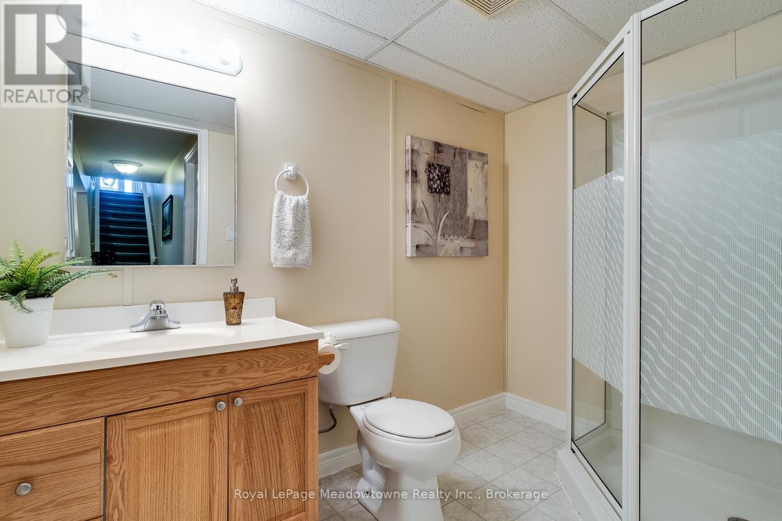 20 ARBORDALE WALK Image 32