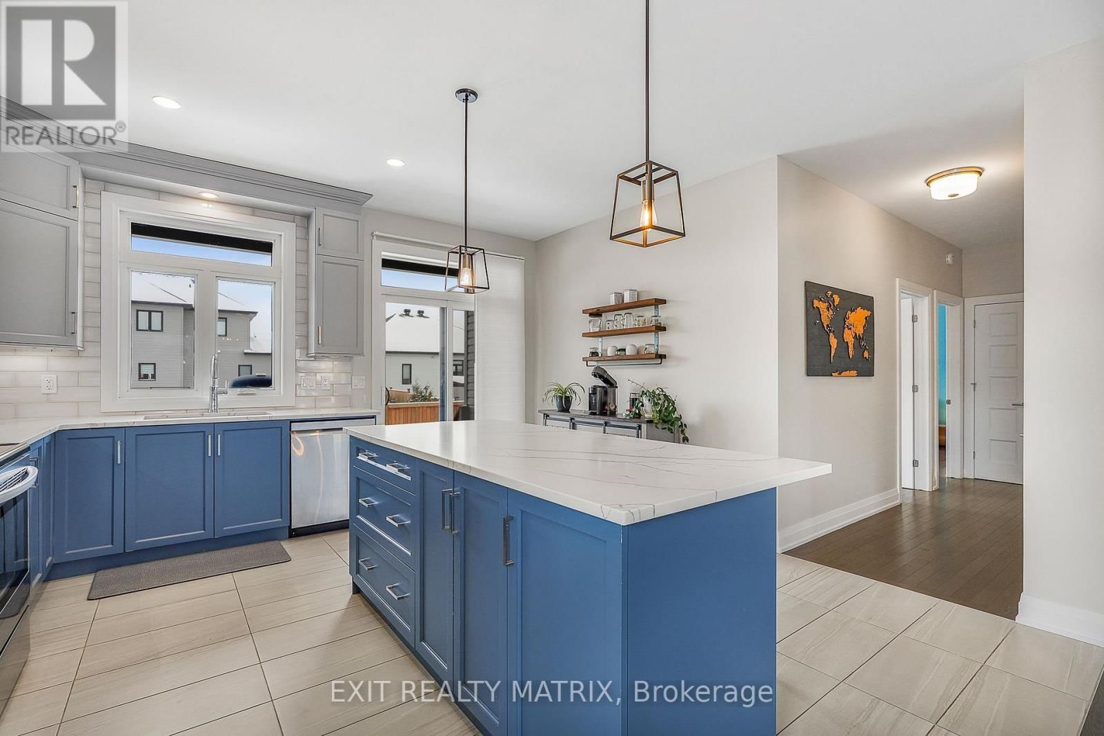 128 LYON STREET Image 13