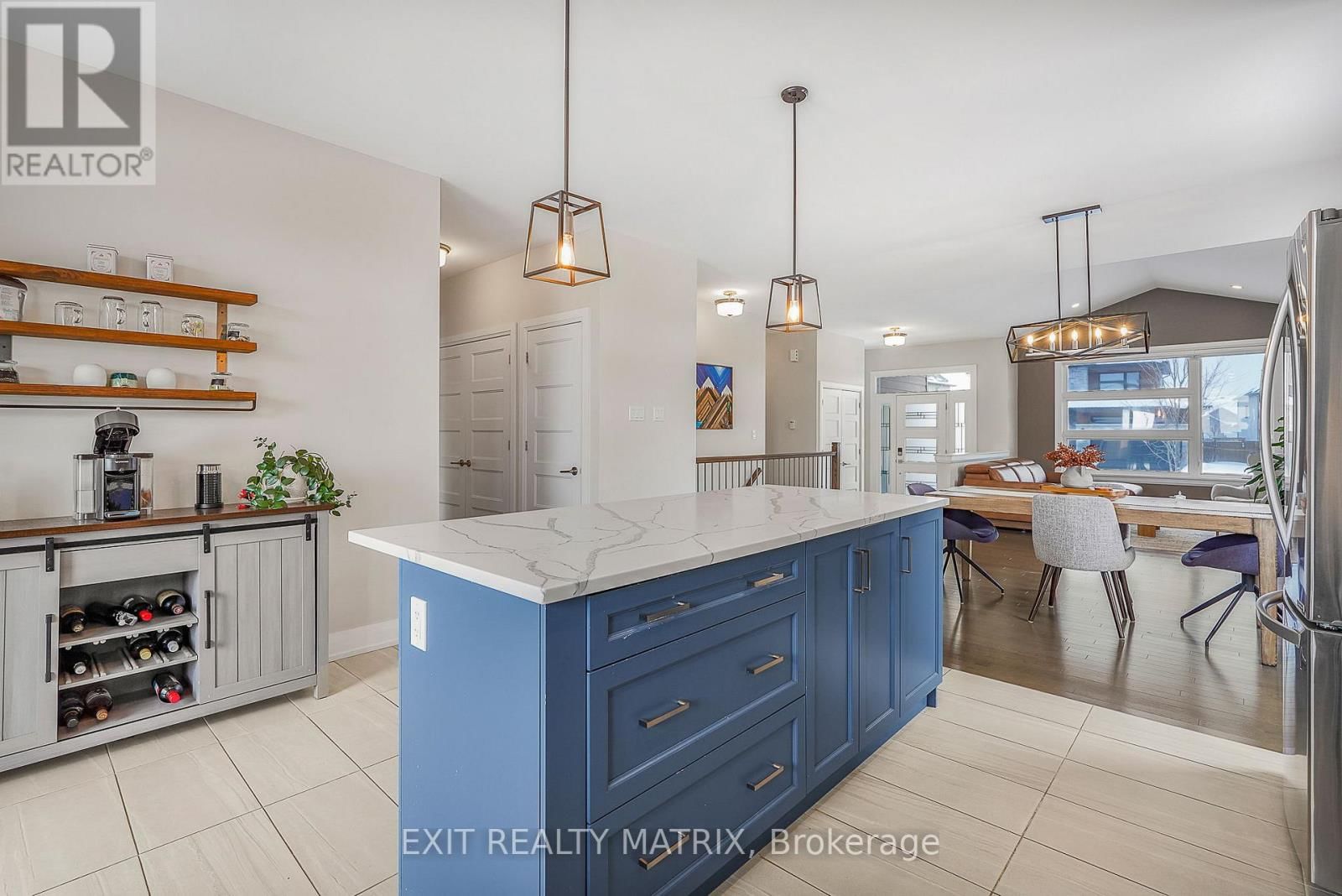 128 LYON STREET Image 14