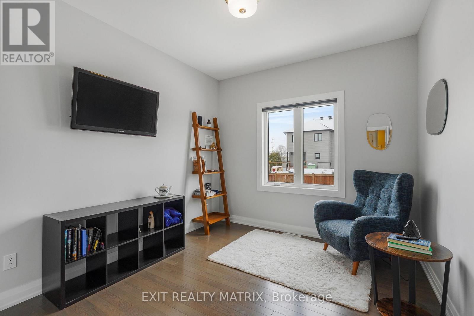 128 LYON STREET Image 16