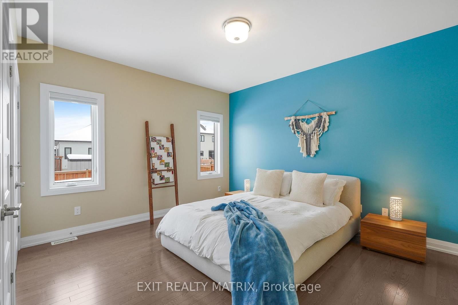 128 LYON STREET Image 17