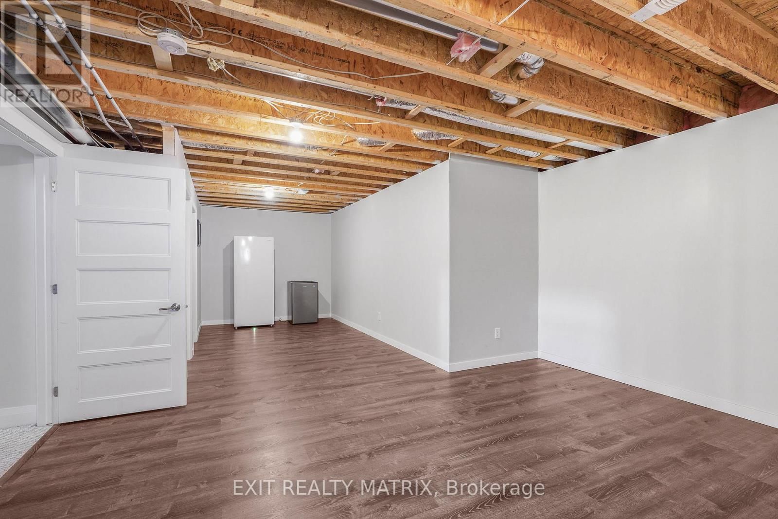 128 LYON STREET Image 27