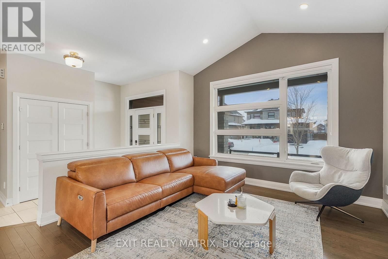 128 LYON STREET Image 7