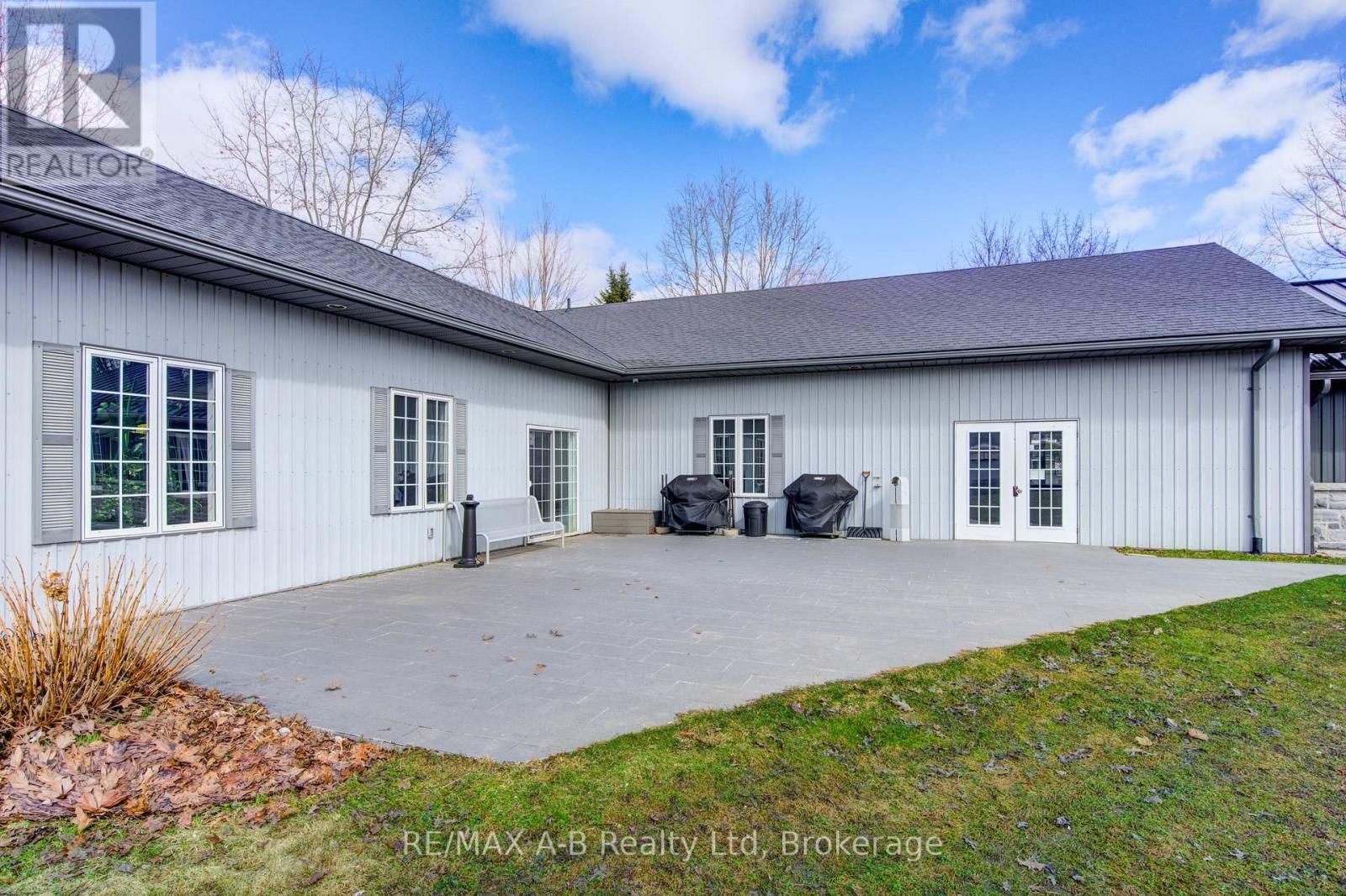 933 - 316489 31ST LINE Image 33