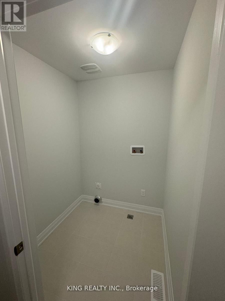 141 COLE TERRACE Image 11