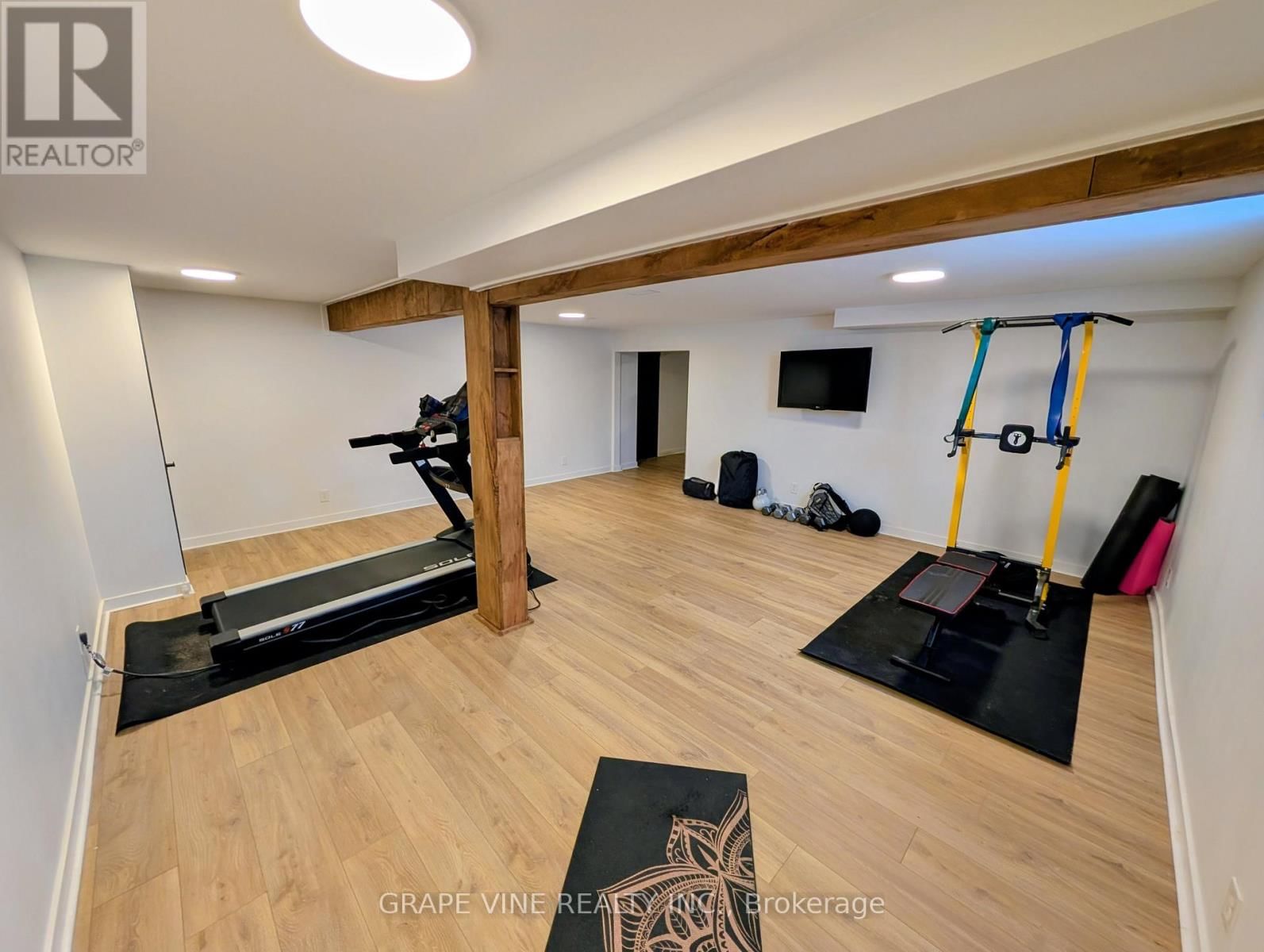 138 ASHTON CREEK CRESCENT Image 22