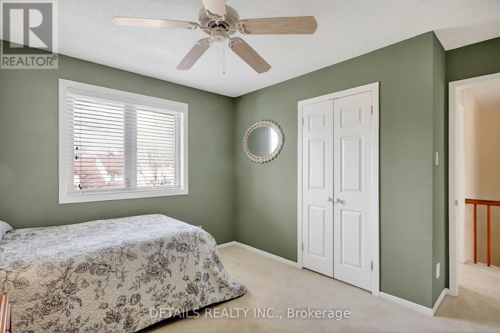 37 GILLESPIE CRESCENT NORTH Image 21